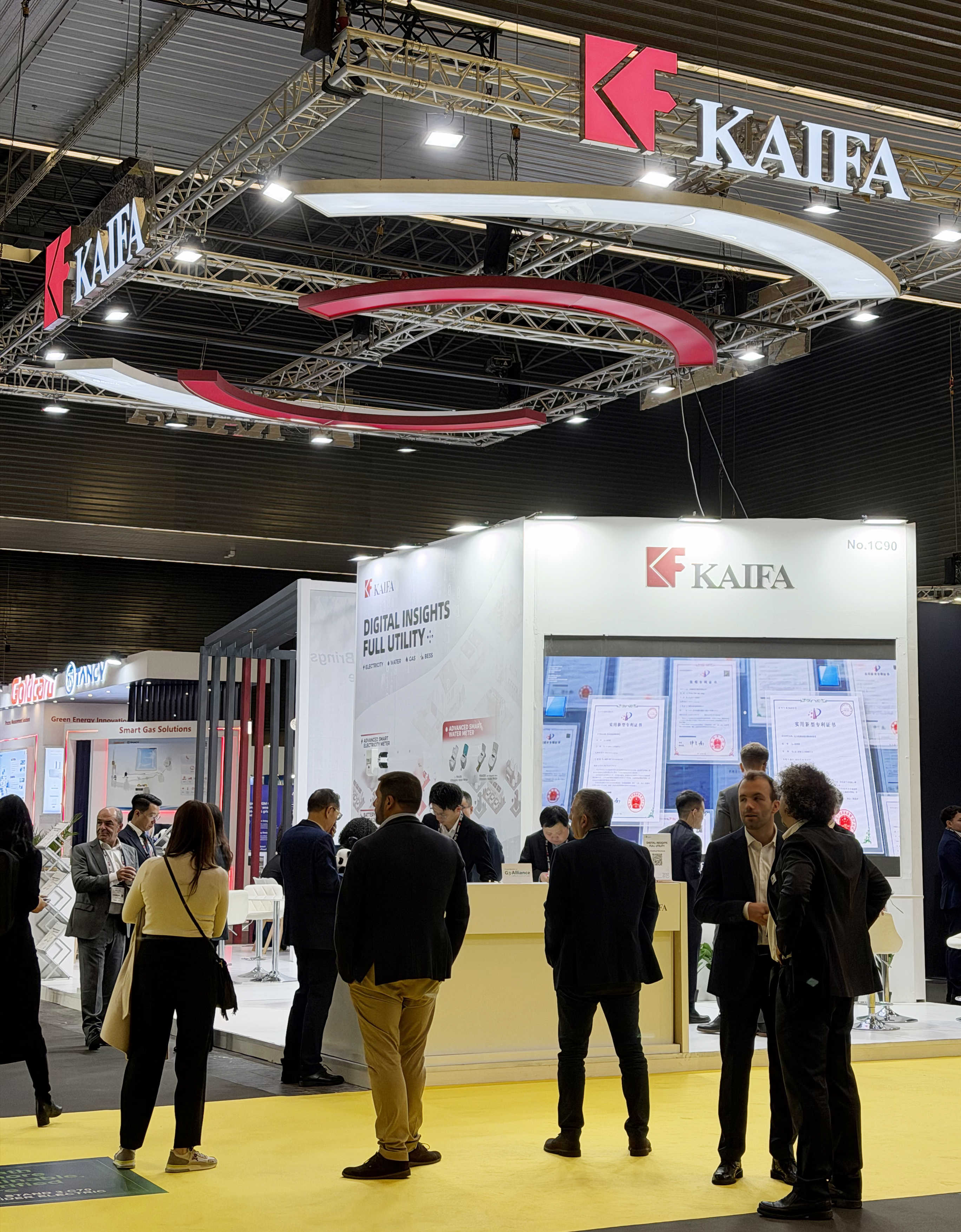 開發科技攜電、水、氣、新能源綜合解決方案閃耀2025歐洲能源展