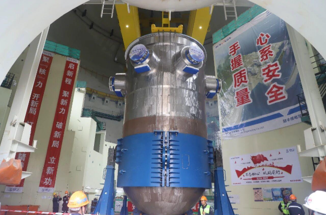 中國陸豐核電站6號機組壓力容器順利吊裝就位